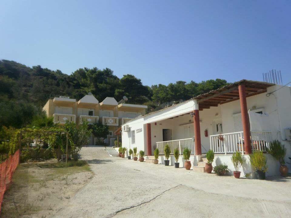 Denise Aparthotel 2*